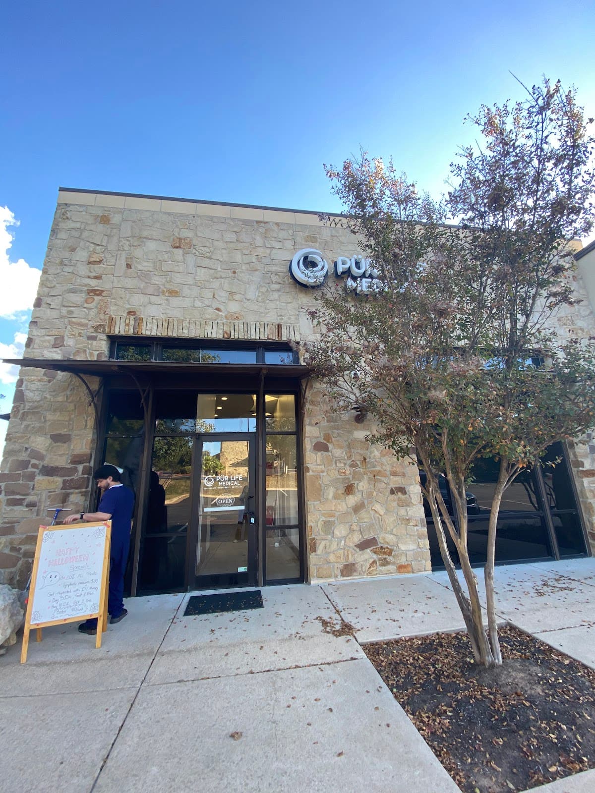 PÜR LIFE Medical - Austin photo 2