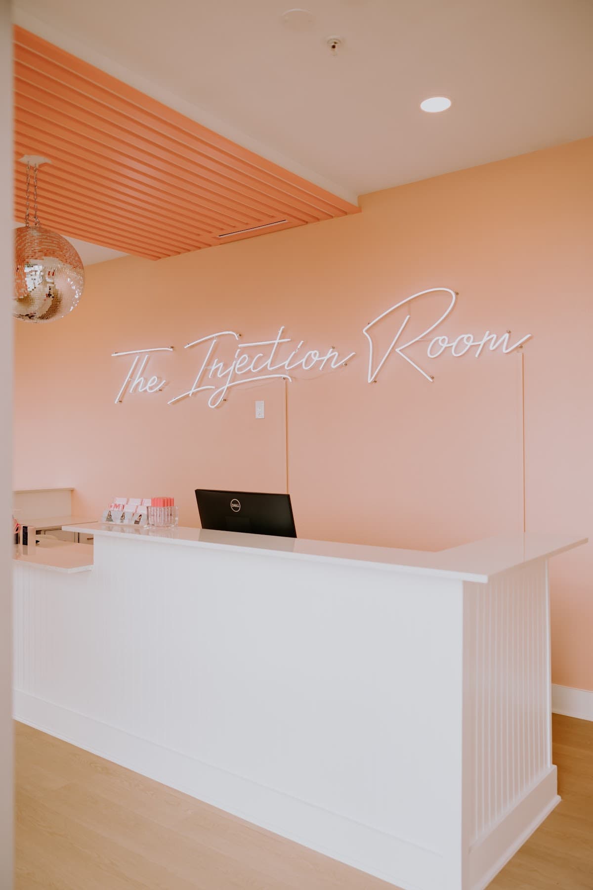 The Injection Room - photo 2