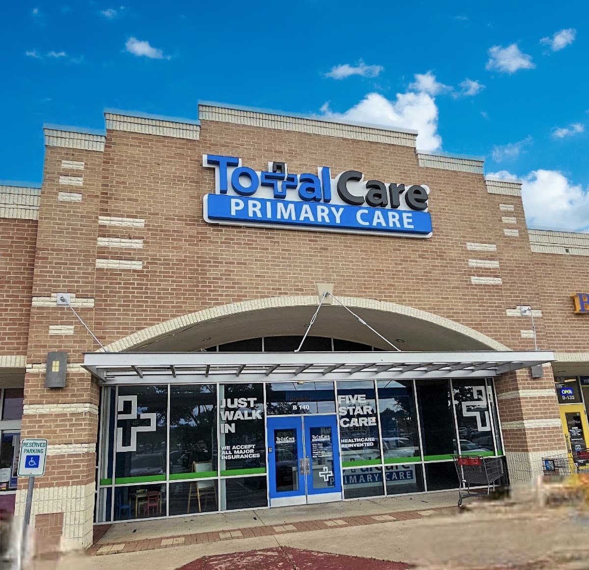 Total Health Primary Care - Greenlawn photo 3