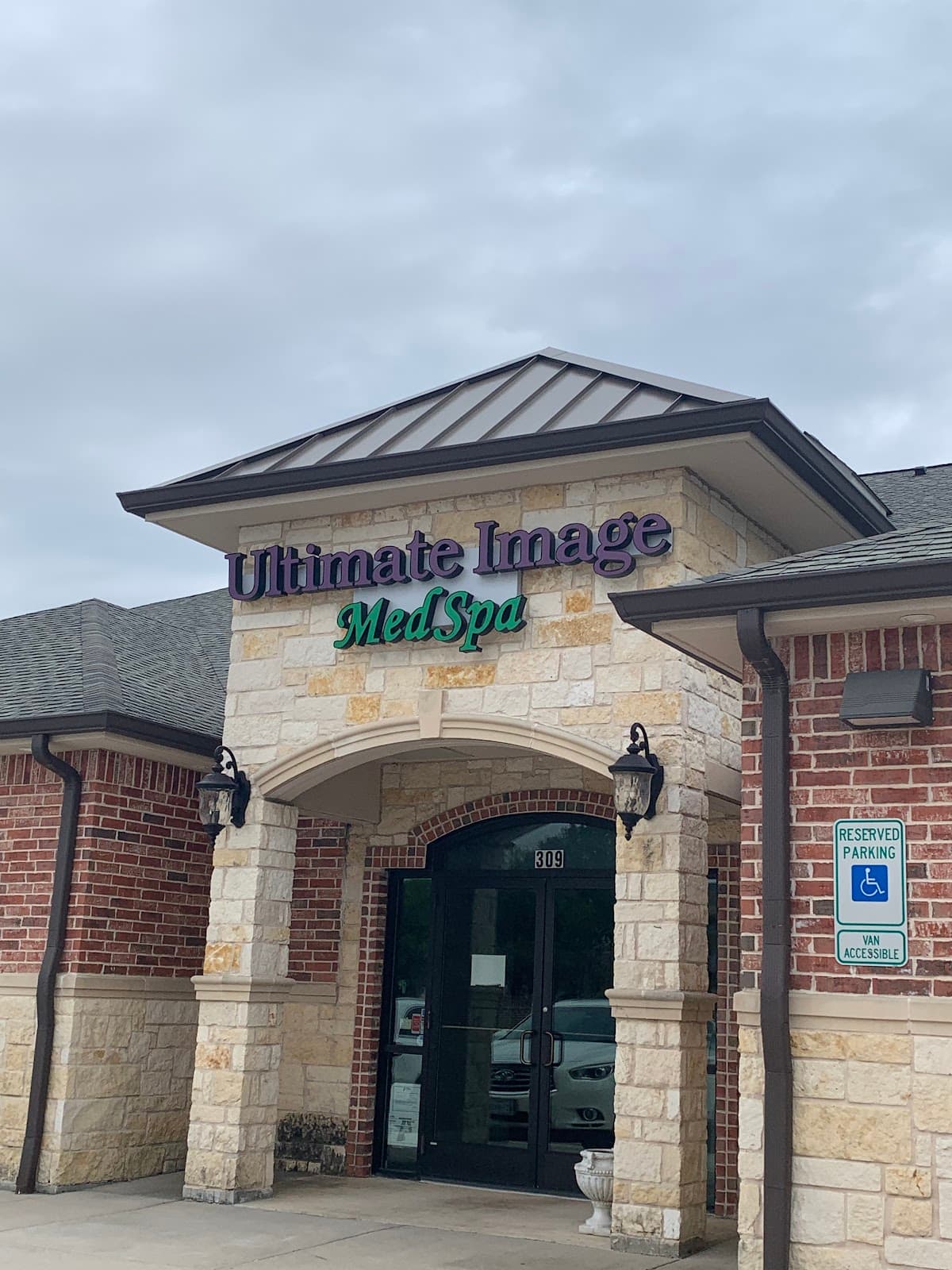 Ultimate Image MedSpa photo 2